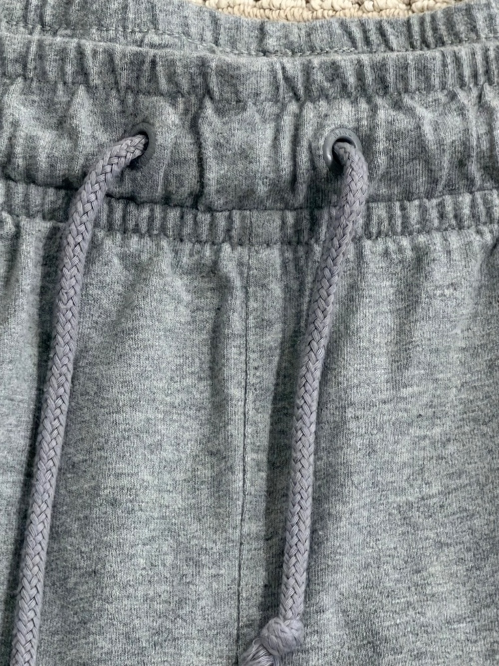 Nike Gray athletic gym knit shorts Size M MINT! Sports - Picture 2 of 5